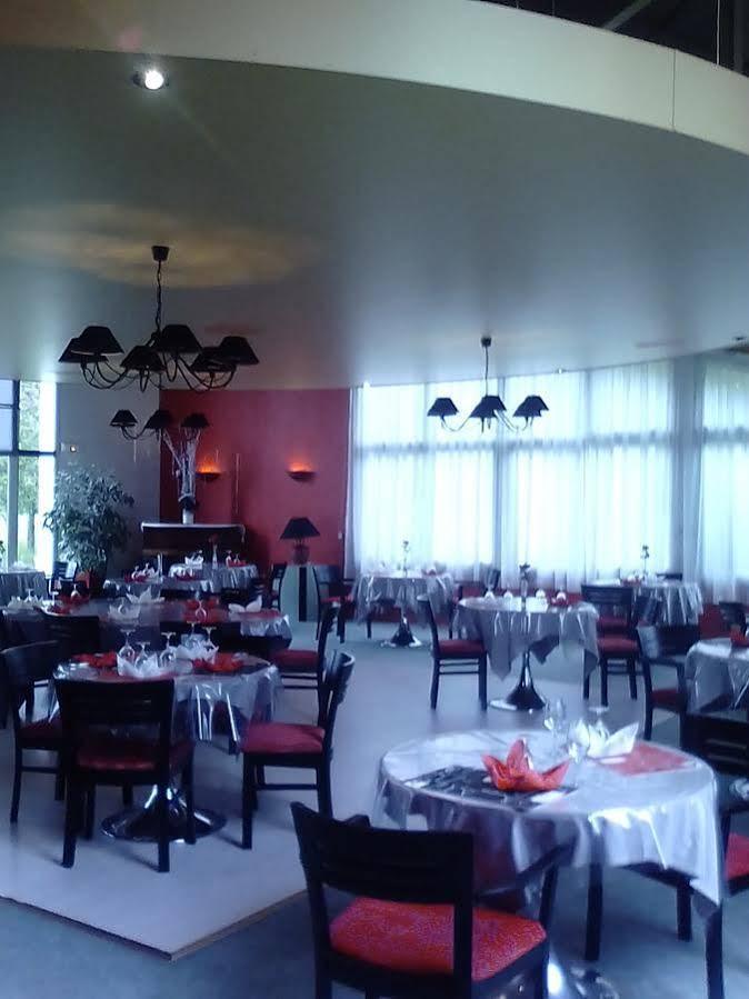 Hotel Restaurant Le Manguier Peyrat-de-Bellac Dış mekan fotoğraf